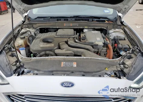 2018 Ford Fusion Se Hybrid z USA, uszkodzony, nr VIN 3FA6P0LU3JR171658